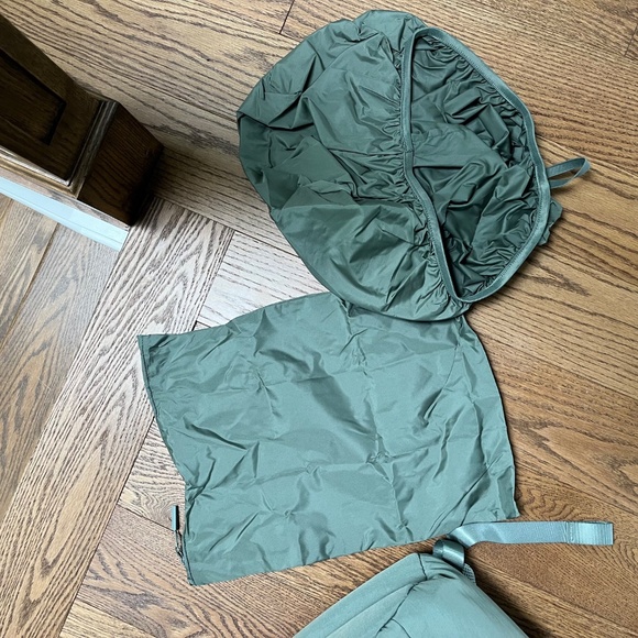 FWD Pleated 18L Backpack - Picture 10 of 10